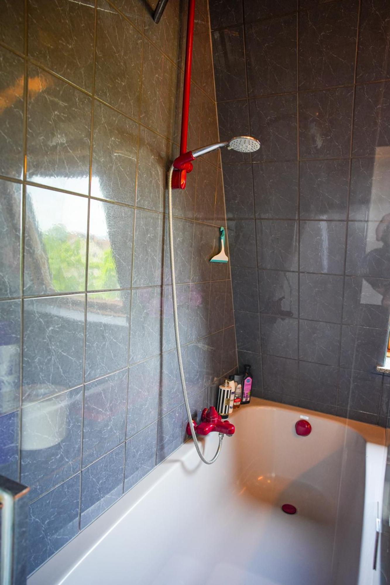 Schoenes Studio In Der Rheinebene, Zentral Gelegen Rheinstetten Bagian luar foto